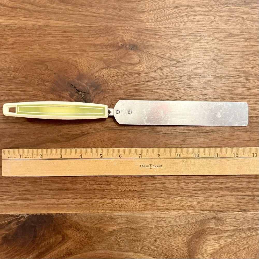 VTG 60s 1960s Ekco MCM Chromium Plate Icing Spatula Avocado Green Handle USA 13